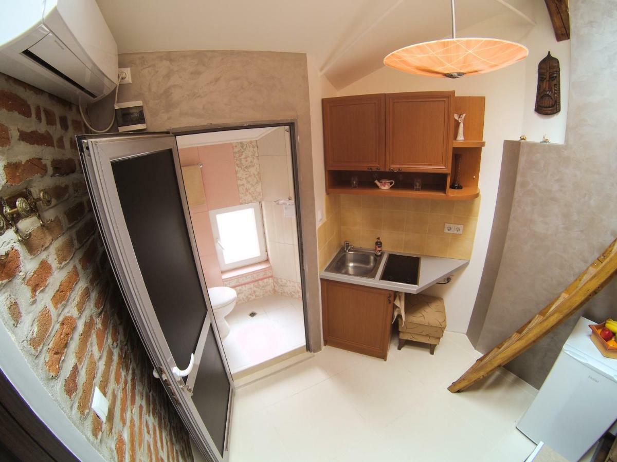 Vitosha Blvd - Attic Studio София Екстериор снимка